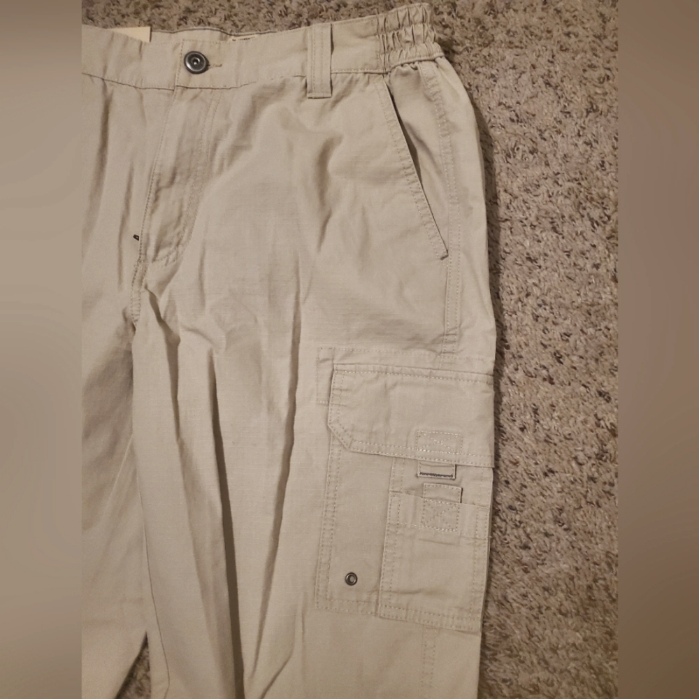 Men's light cargo pants